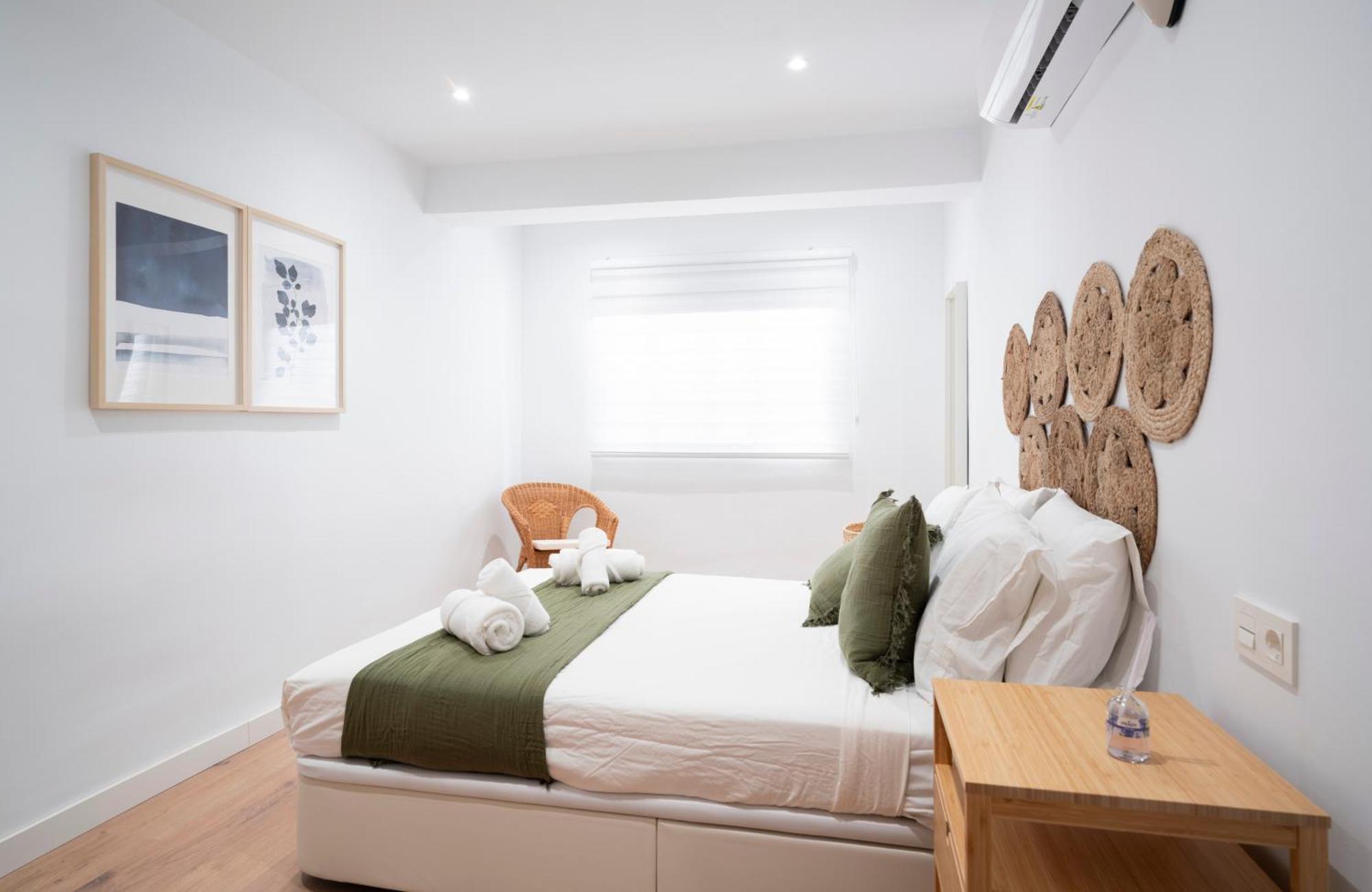 Ronda Suites Junto Estacion Tren Y Hospitales Granada Exterior photo