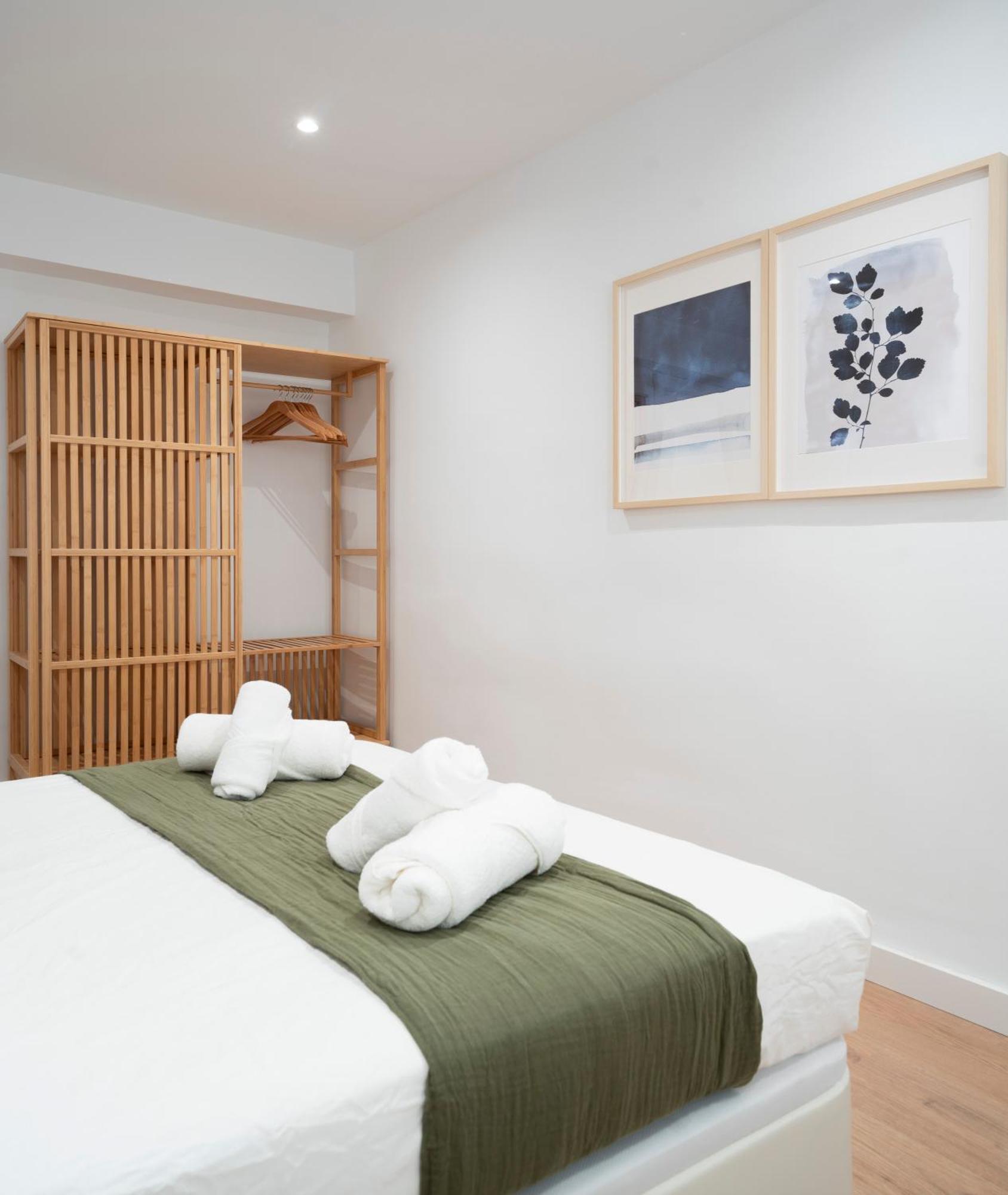 Ronda Suites Junto Estacion Tren Y Hospitales Granada Exterior photo