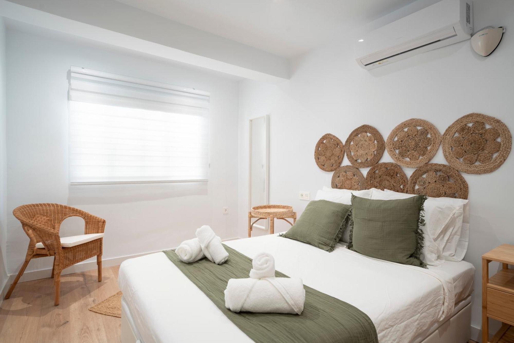 Ronda Suites Junto Estacion Tren Y Hospitales Granada Exterior photo
